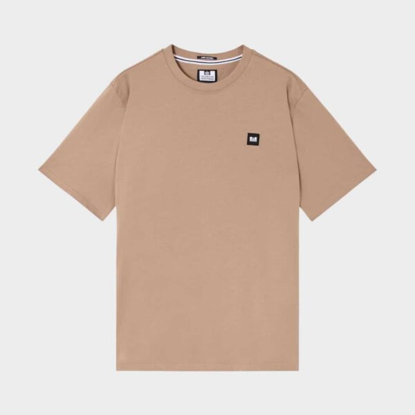 Weekend Offender - Camiseta Brooklands Badge Tee Driftwood