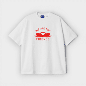 We Are Not Friends – Camiseta Swan boxy